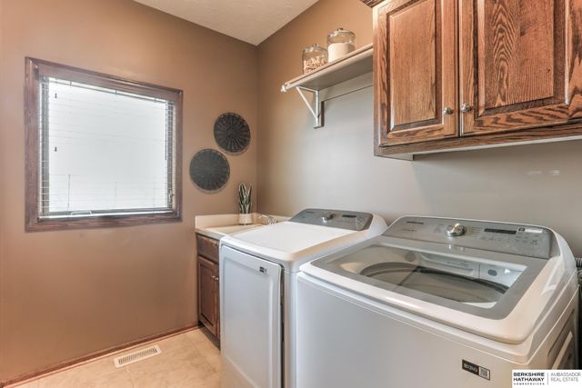 19534 Bellbrook Boulevard, Gretna, NE 68028