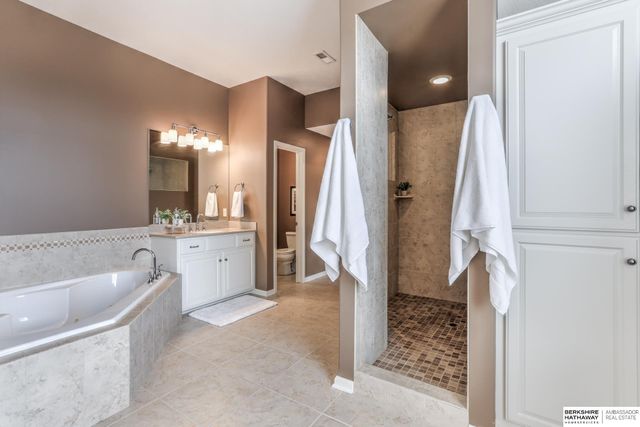 19534 Bellbrook Boulevard, Gretna, NE 68028