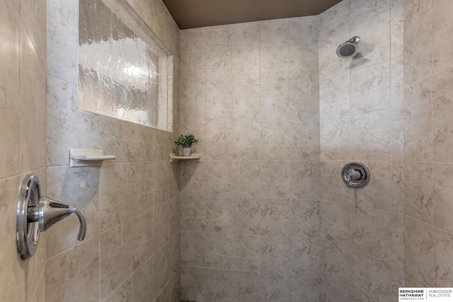 19534 Bellbrook Boulevard, Gretna, NE 68028