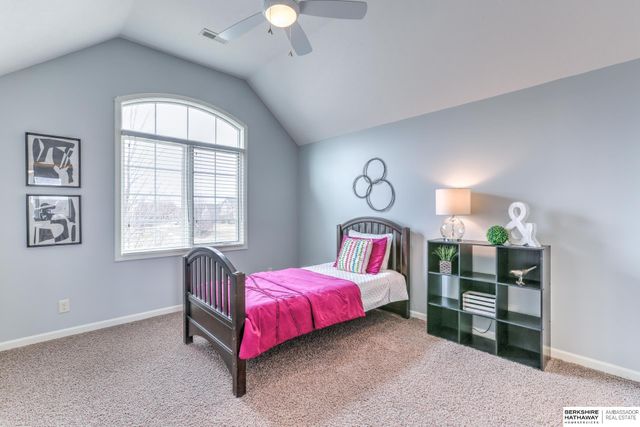 19534 Bellbrook Boulevard, Gretna, NE 68028