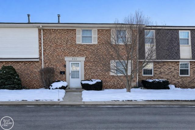 953 Kirts Boulevard, Troy, MI 48084