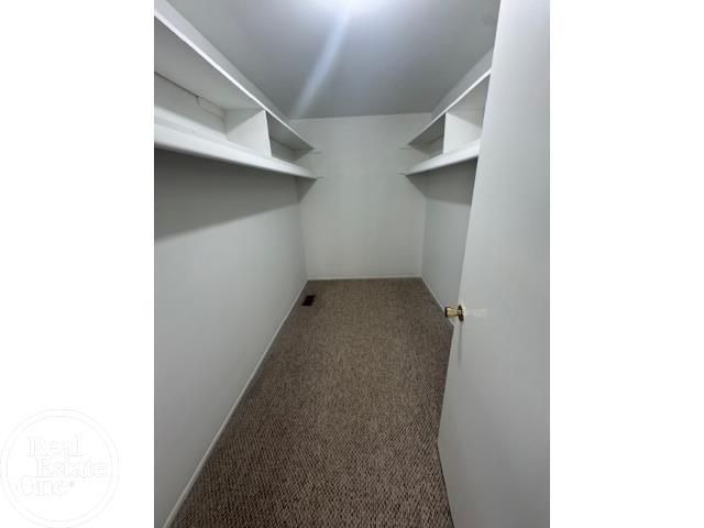 953 Kirts Boulevard, Troy, MI 48084