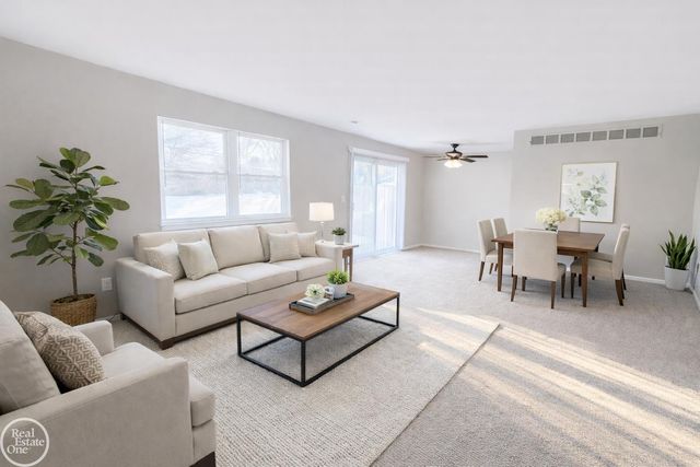 953 Kirts Boulevard, Troy, MI 48084