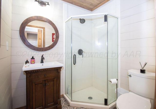 1205 Division Street, Stratford, TX 79084