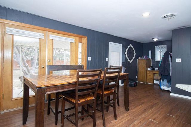 1205 Division Street, Stratford, TX 79084