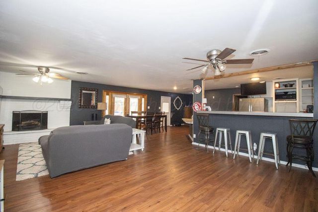 1205 Division Street, Stratford, TX 79084