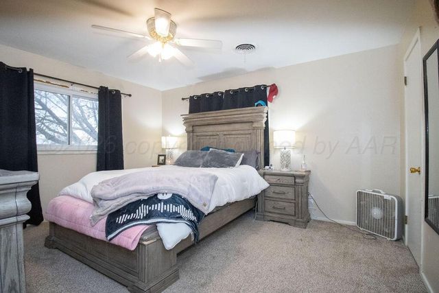 1205 Division Street, Stratford, TX 79084