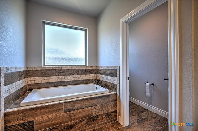 4210 Green Creek Drive, Salado, TX 76571