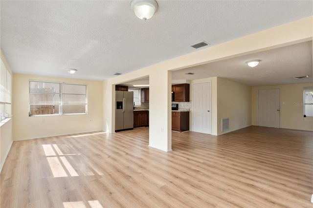 9020 HUNT CLUB LANE, Port Richey, FL 34668