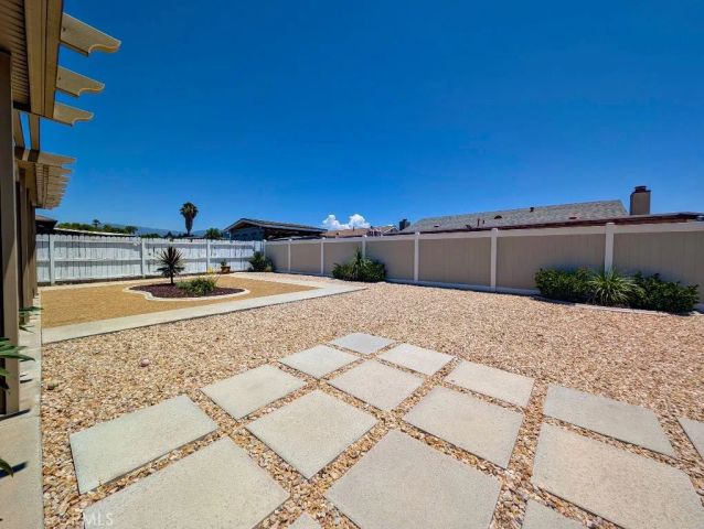 545 Mikalor, San Bernardino, CA 92410