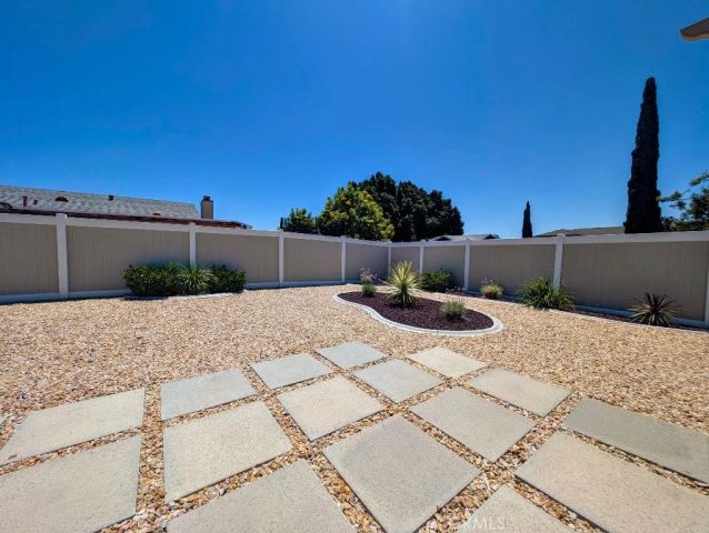 545 Mikalor, San Bernardino, CA 92410