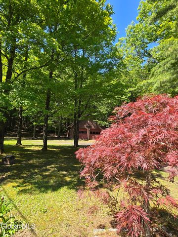 411 Thacher Park Road, Voorheesville, NY 12186
