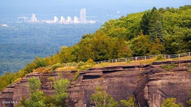 411 Thacher Park Road, Voorheesville, NY 12186