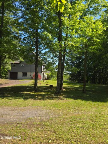 411 Thacher Park Road, Voorheesville, NY 12186