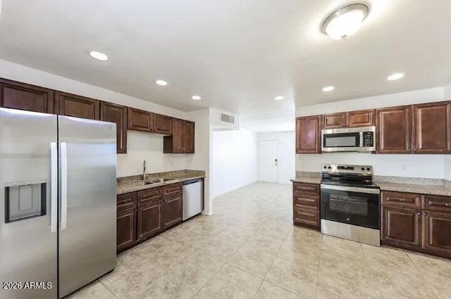 3424 W BLOOMFIELD Road, Phoenix, AZ 85029