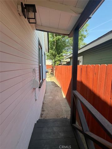 112 Woodrow, Bakersfield, CA 93308
