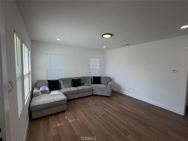 112 Woodrow, Bakersfield, CA 93308