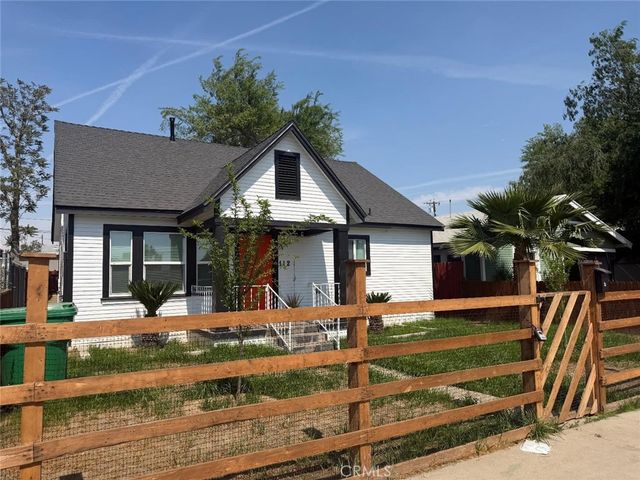 112 Woodrow, Bakersfield, CA 93308