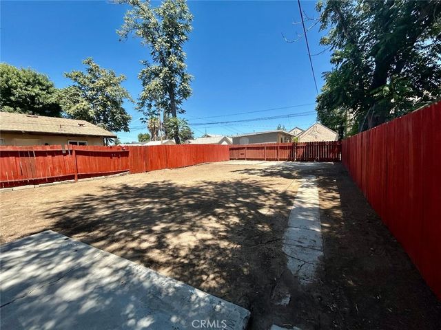 112 Woodrow, Bakersfield, CA 93308