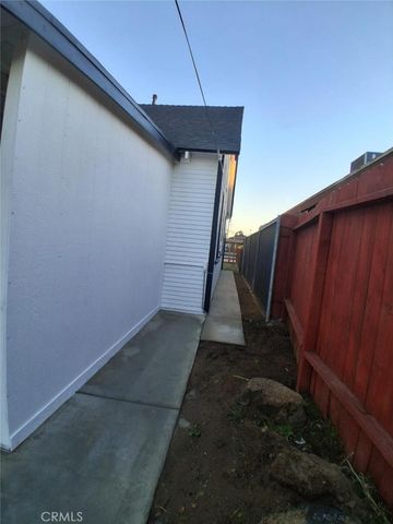 112 Woodrow, Bakersfield, CA 93308