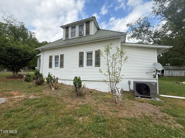 2023 Enterprise Road, Piney Flats, TN 37686