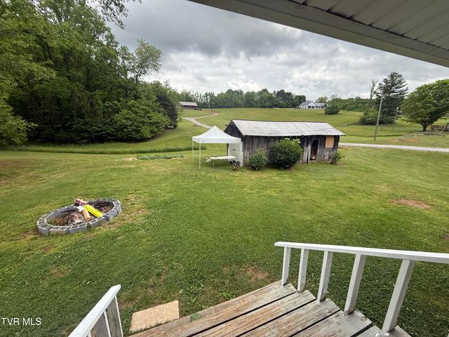 2023 Enterprise Road, Piney Flats, TN 37686
