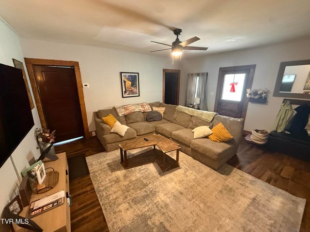 2023 Enterprise Road, Piney Flats, TN 37686