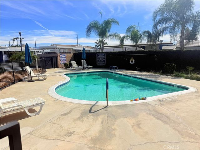 999 S Santa Fe 48, San Jacinto, CA 92583