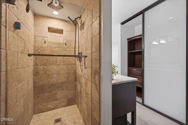 6925 Gull Court, Ventura, CA 93003