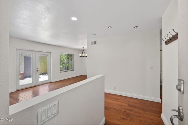 6925 Gull Court, Ventura, CA 93003