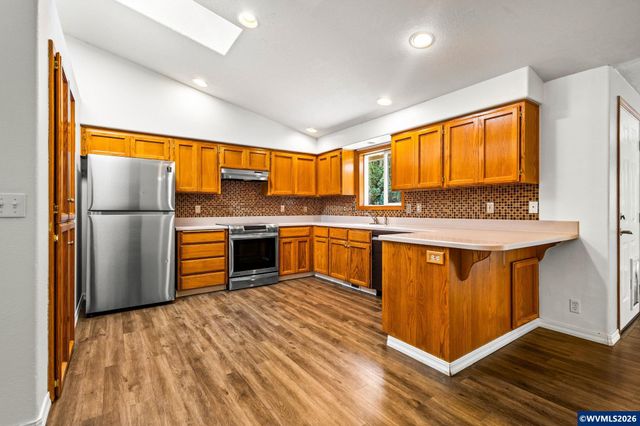 2030 Woodhaven Ct NW, Salem, OR 97304