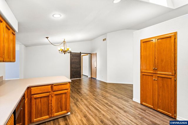 2030 Woodhaven Ct NW, Salem, OR 97304