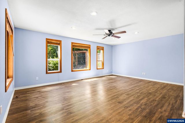 2030 Woodhaven Ct NW, Salem, OR 97304
