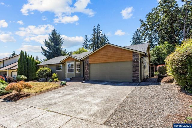 2030 Woodhaven Ct NW, Salem, OR 97304