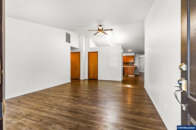 2030 Woodhaven Ct NW, Salem, OR 97304