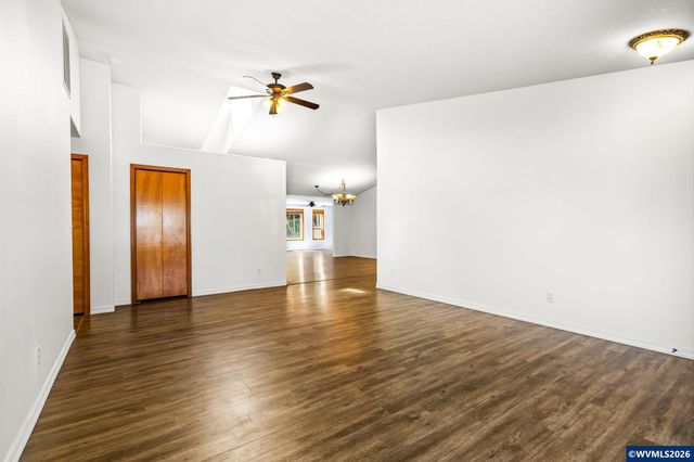 2030 Woodhaven Ct NW, Salem, OR 97304