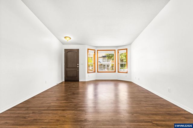2030 Woodhaven Ct NW, Salem, OR 97304