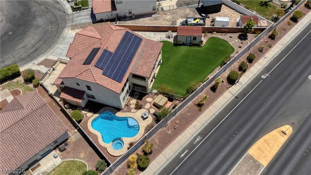 1035 Devon Lake Street, Las Vegas, NV 89110