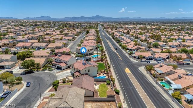 1035 Devon Lake Street, Las Vegas, NV 89110