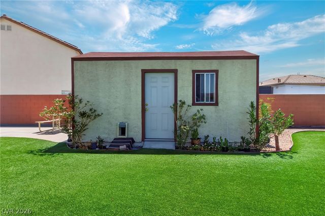 1035 Devon Lake Street, Las Vegas, NV 89110
