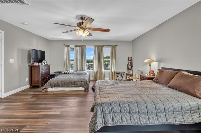 1035 Devon Lake Street, Las Vegas, NV 89110