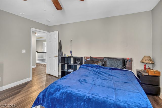 1035 Devon Lake Street, Las Vegas, NV 89110