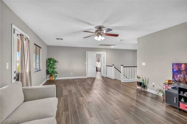1035 Devon Lake Street, Las Vegas, NV 89110