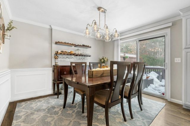 8 Snowdrop Lane, Litchfield, NH 03052