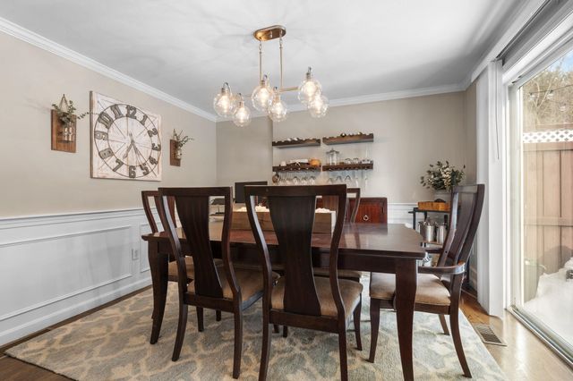 8 Snowdrop Lane, Litchfield, NH 03052