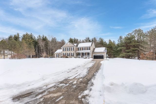 8 Snowdrop Lane, Litchfield, NH 03052