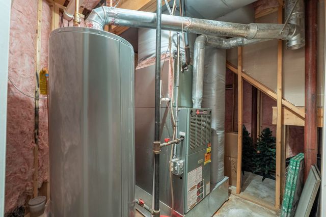 8 Snowdrop Lane, Litchfield, NH 03052