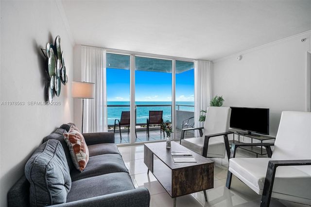 5101 Collins Ave 11M, Miami Beach, FL 33140