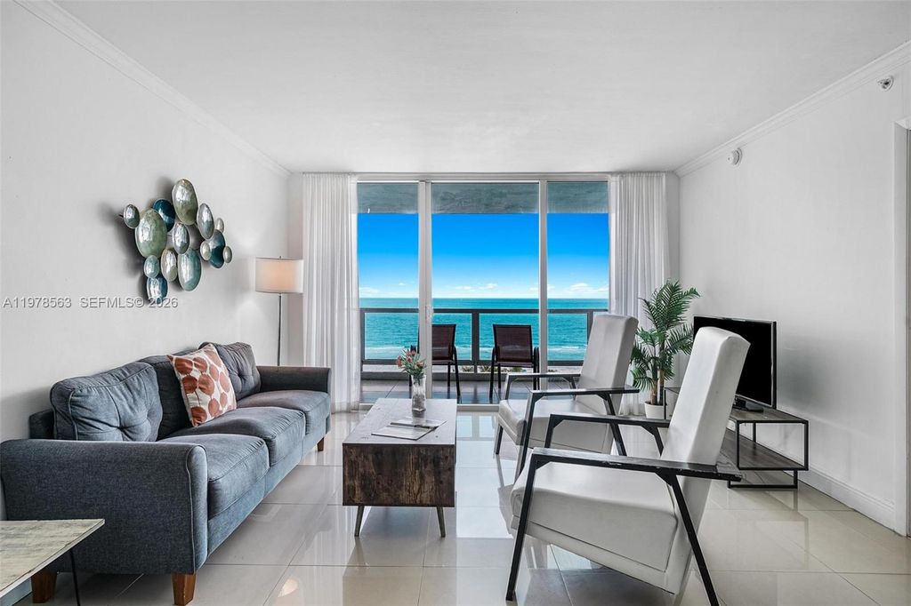 5101 Collins Ave 11M, Miami Beach, FL 33140