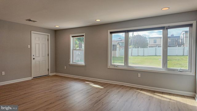 9316 ACADEMY RD, Philadelphia, PA 19114